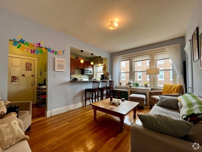 Building Photo - 229 Kelton St Unit 5 Rental
