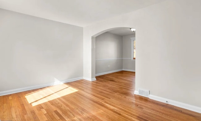 Photo - 1420 Cedarcroft Rd