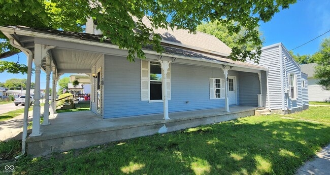 Photo - 348 E Franklin St