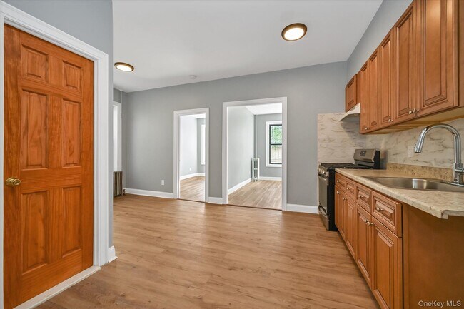 Photo - 438 E 98th St Unit 1-R