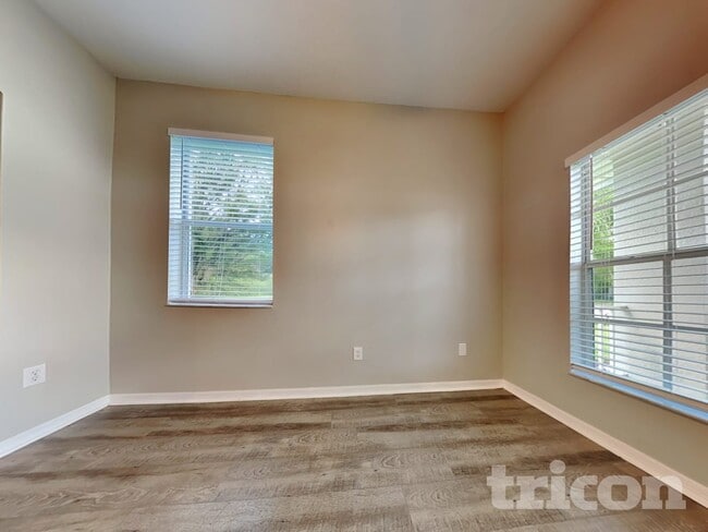 Photo - 17437 Lawn Orchid Loop