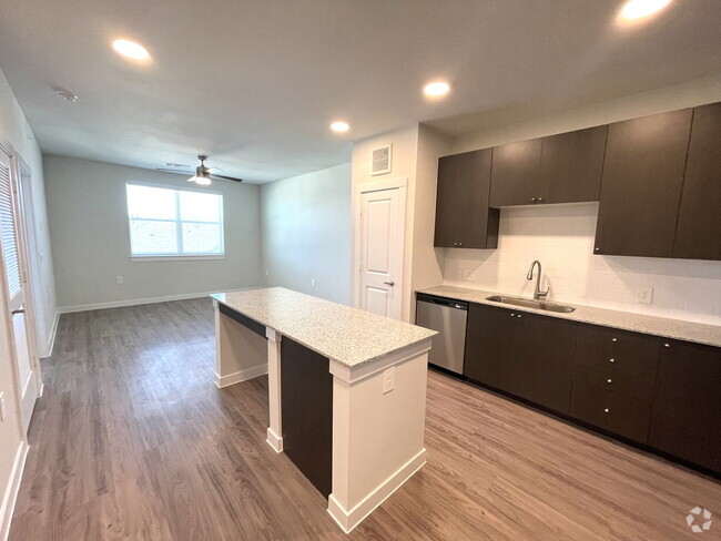 Building Photo - 5901 Co Rd 277 Unit 204 Rental