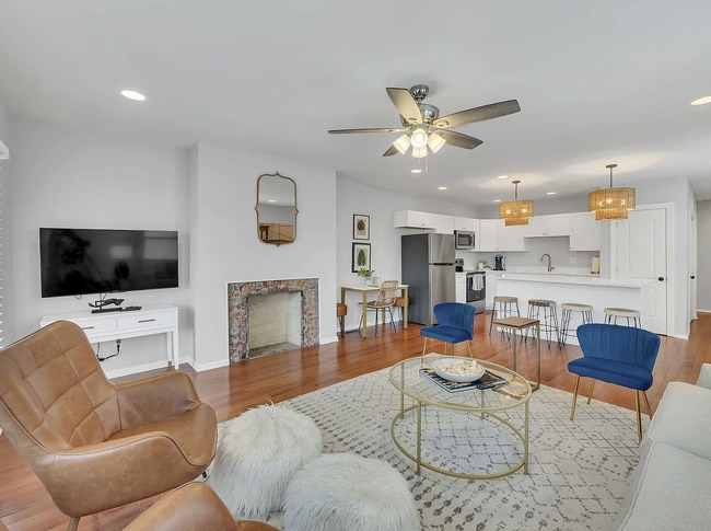 Photo - 1023 Maxwell Ave Unit C