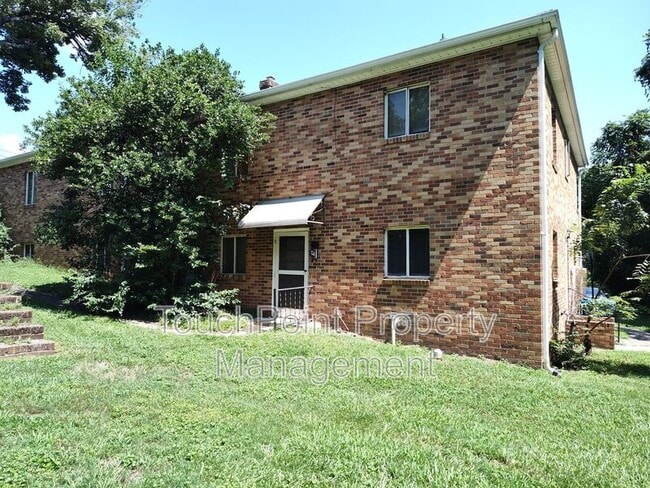 Building Photo - 829 N Jackson St Rental