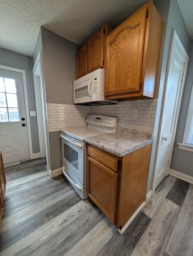 Photo - 404 S Mc Clun St