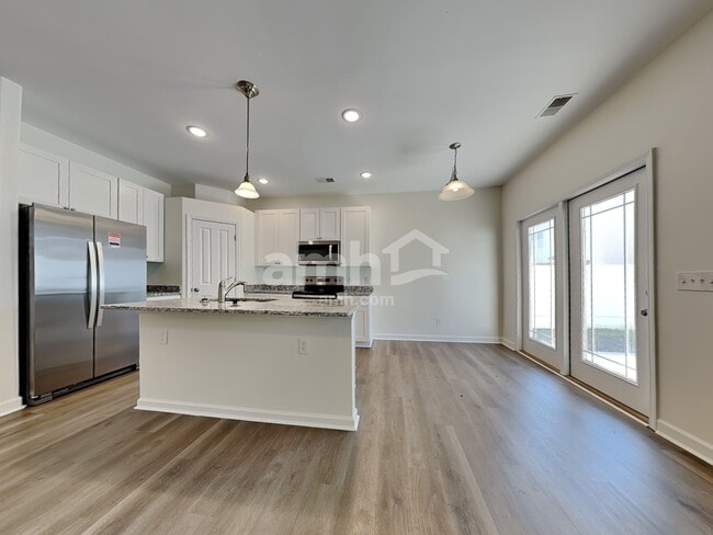 Photo - 105 Summer Hill Ct