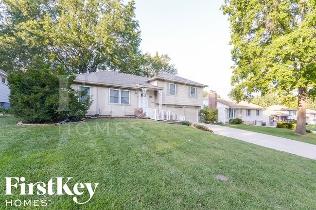 Photo - 8906 W 93rd St