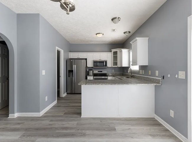Photo - Renovated End-Unit Townhome with Spacious Primary Suite