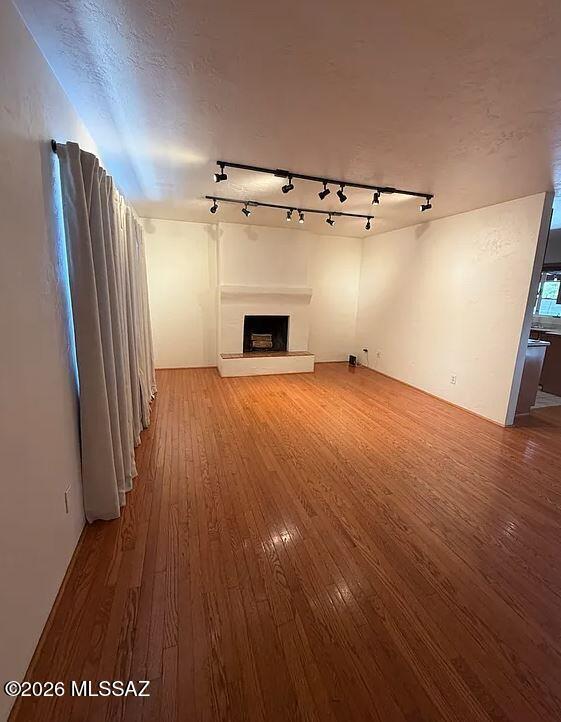 Photo - 1290 E Allen Rd