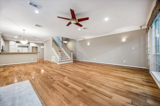 Photo - 4443 Castle Ct Pl