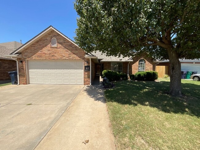 Building Photo - 513 SW 155th Ct