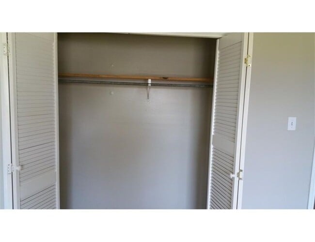 Photo - 10921 Roger Dr