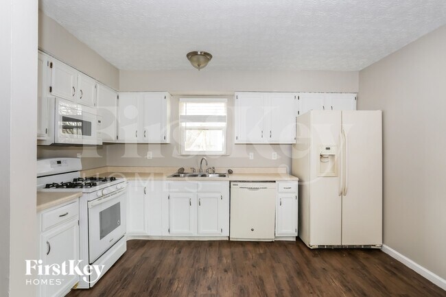 Photo - 560 Corral Gate Ct