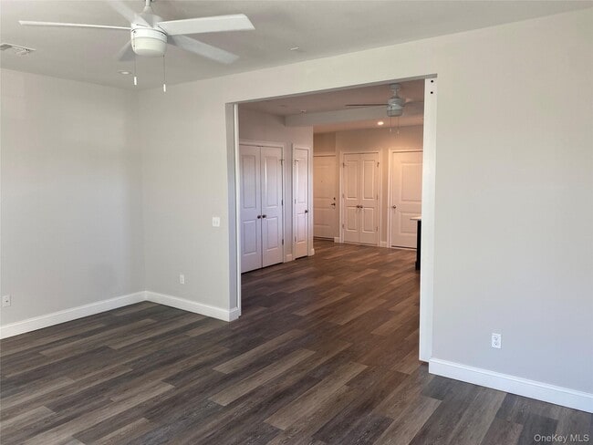 Photo - 840 Montauk Hwy Unidad 3C