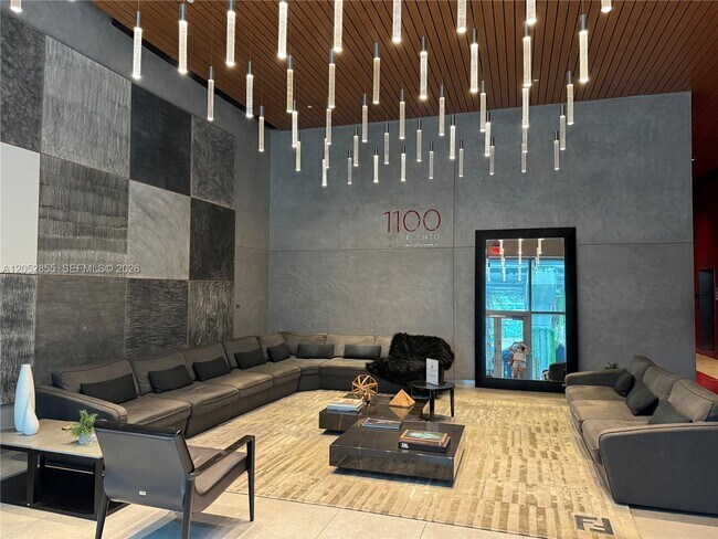 Building Photo - 1100 S Miami Ave Unit 411