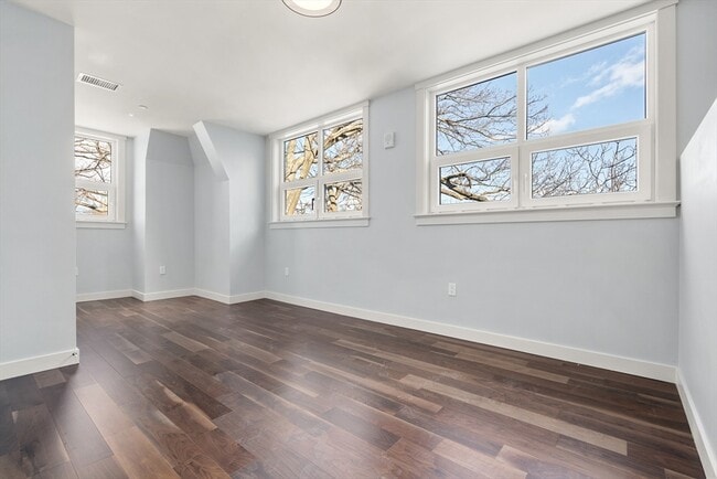 Photo - 136 Babcock St Unit 317