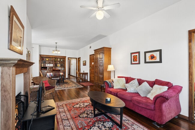 Photo - 4057 N Damen Ave Unit 2