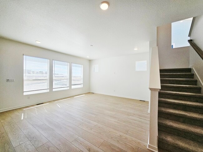 Photo - 21470 E 58th Ave