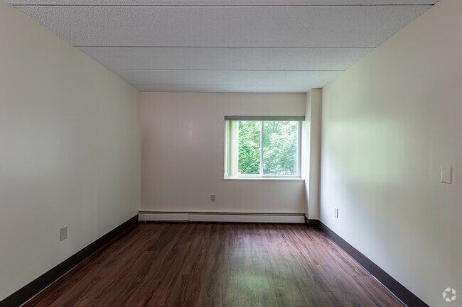 1BR, 1BA - Bedroom