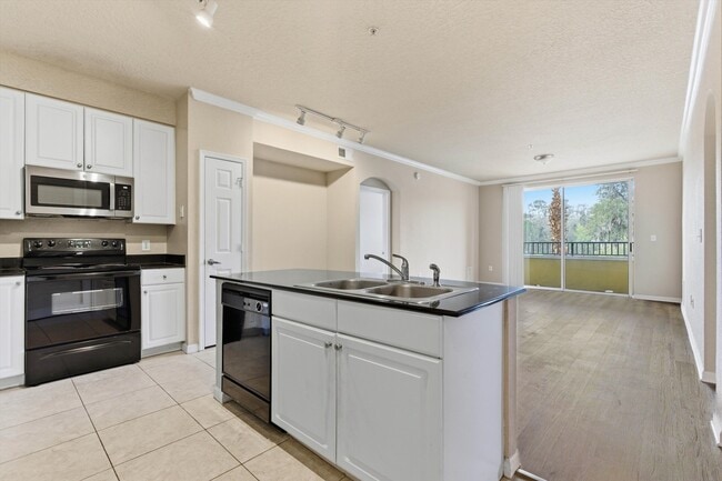 Photo - 8539 Gate Pky W Unit 9303