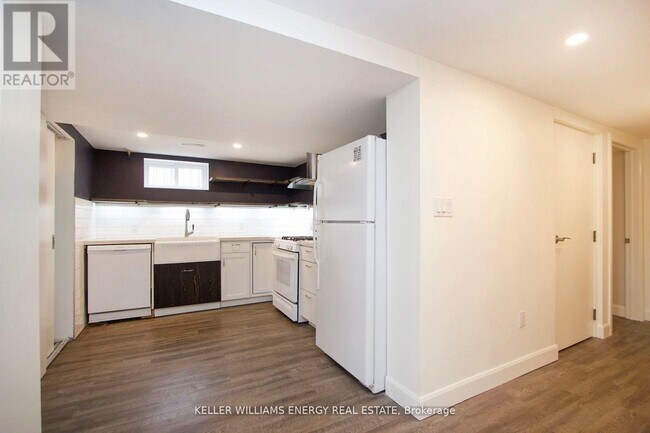 Photo - 54 Chadburn St