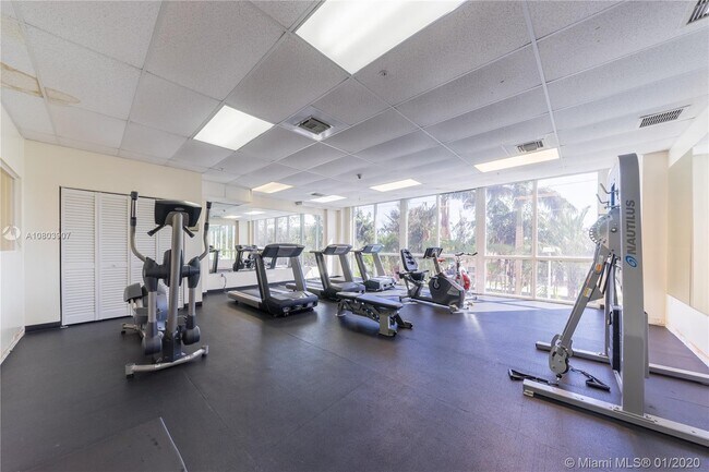 Photo - 3500 Coral Way