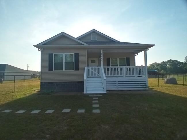 Photo - 3725 Pinewood Rd