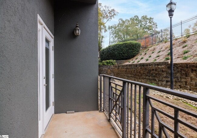 Photo - 1001 S Church St