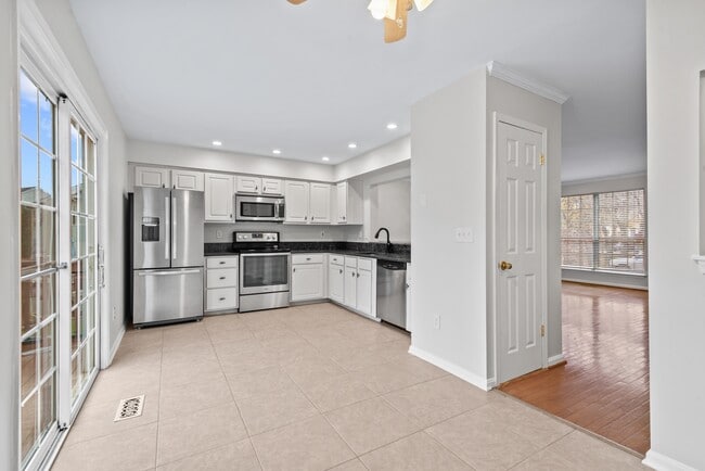 Photo - 20 White Pine Ct