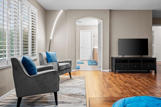 Master Bedroom 5