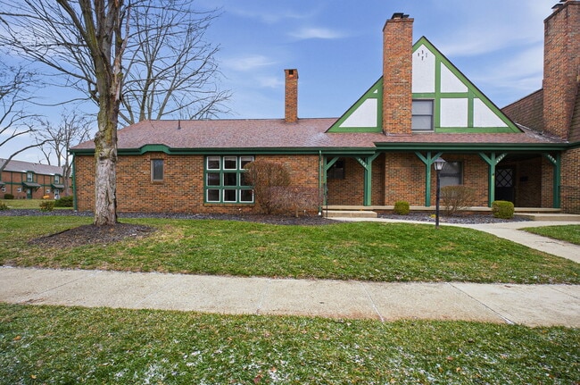 Photo - 4554 Sandringham Dr