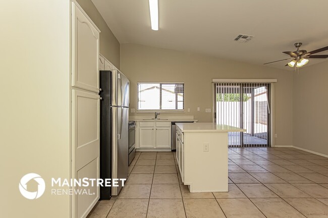 Photo - 8818 W Loma Ln