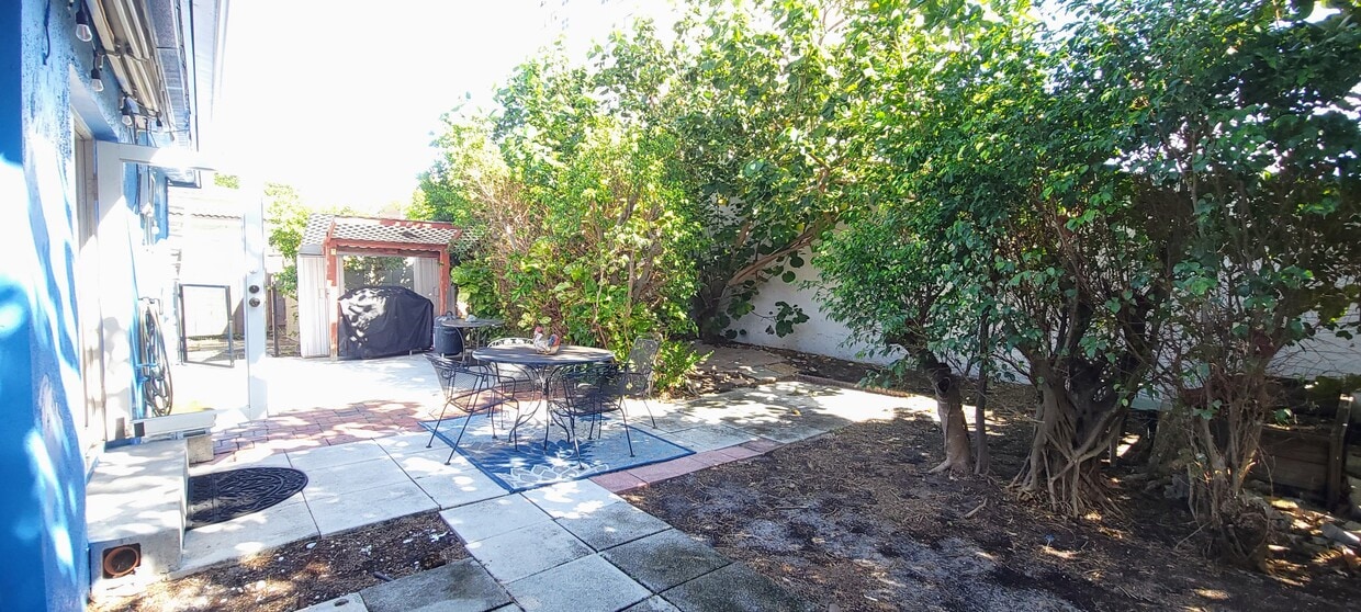 Photo - 400 Sunset Dr (Pompano Beach, FL)
