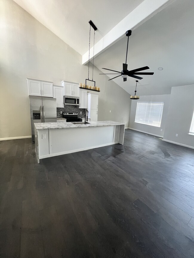 Photo - 7215 Holly Hill Dr Townhome