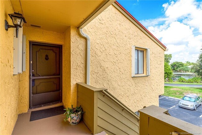 Photo - 5393 SE Miles Grant Rd Unit 207