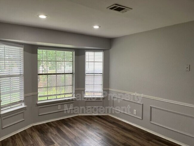 Photo - 6717 Copperwood Ct