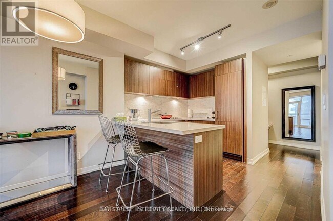 Photo - 21 Widmer St Unit 4301