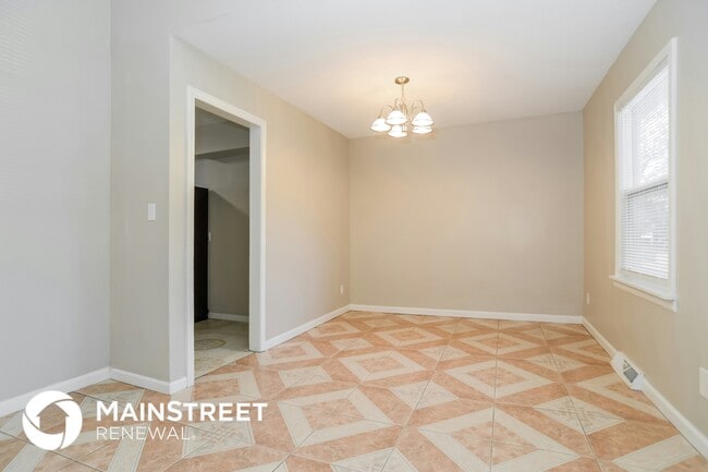 Photo - 2702 S Glenwood Ave
