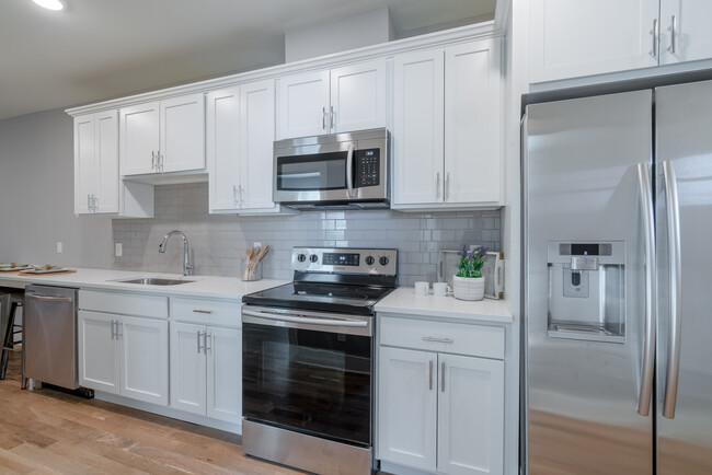 Photo - 612 4th St NW Townhome