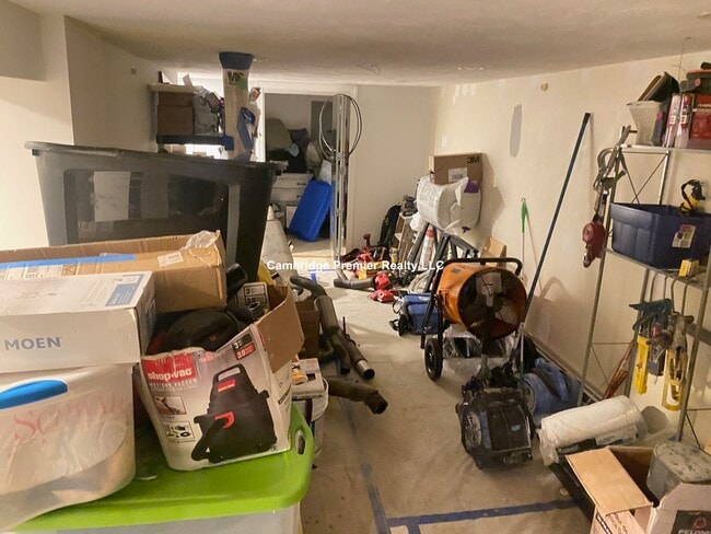 Photo - 221 Salem St