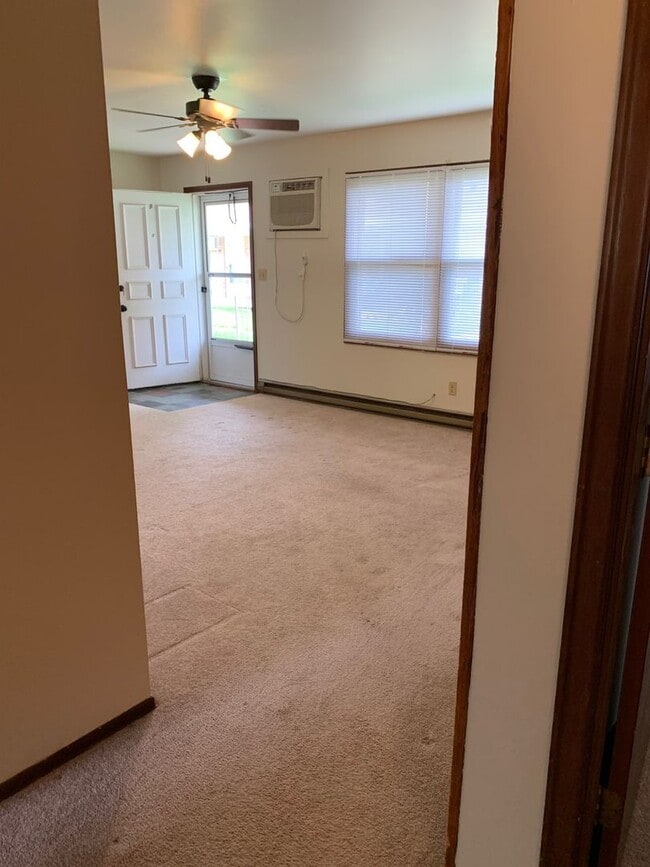 Photo - 404 W Plum St Unidad F