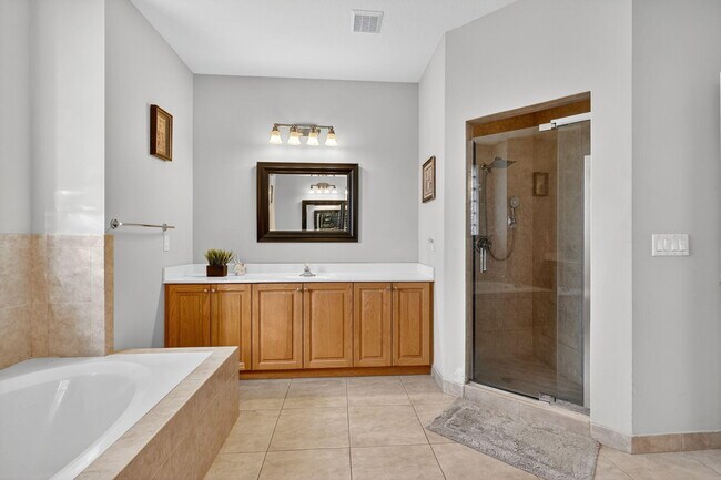 Photo - 1971 SW Breezeway St