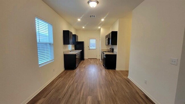 Photo - 850 Bunton Reserve Blvd