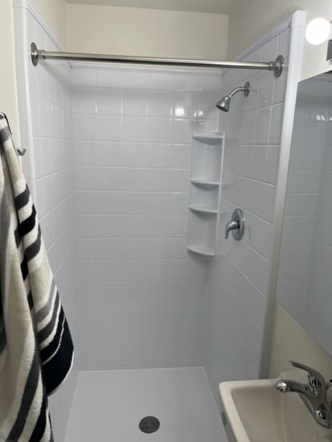 Photo - E Street Apartments