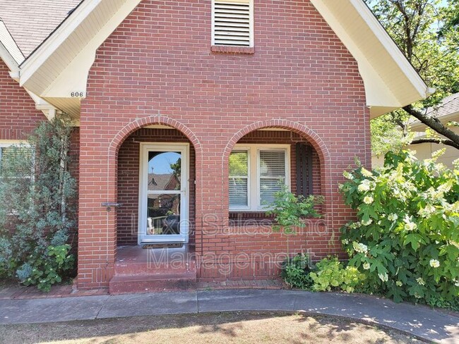 Photo - 606 NW 19th St
