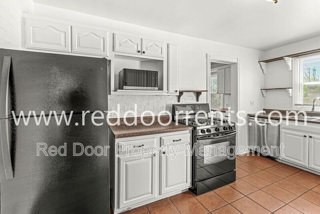 Building Photo - 957 Woodhill Dr Rental