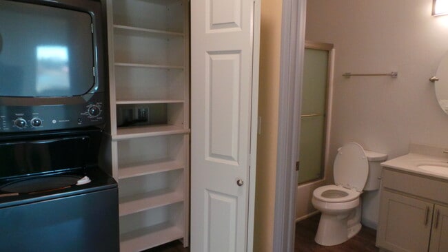 End Cap guest bath