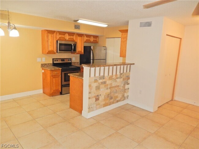 Photo - 12560 Equestrian Cir Unit 1311
