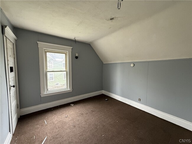 Photo - 154 Seeley Ave