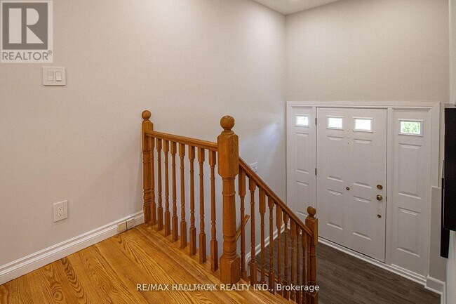 Photo - 978 Wildwood Dr